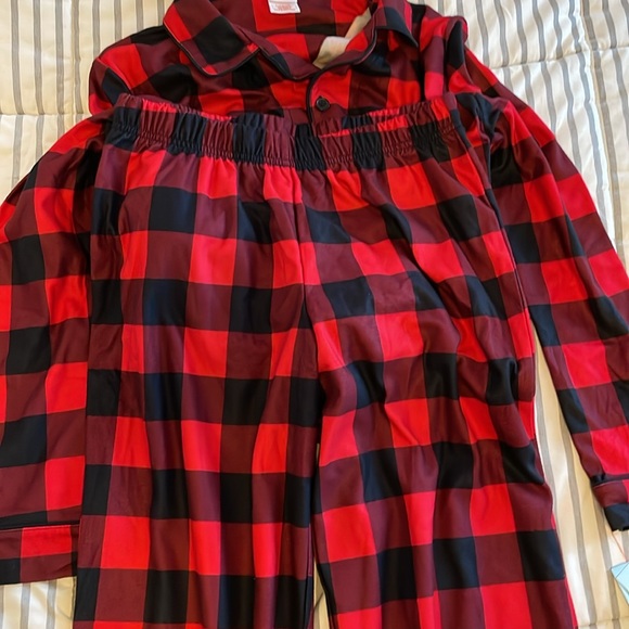 Cat & Jack PJ set buffalo plaid size 10-12 - Picture 3 of 8